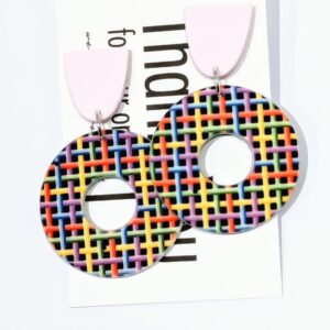 Earrings with a 3D pattern