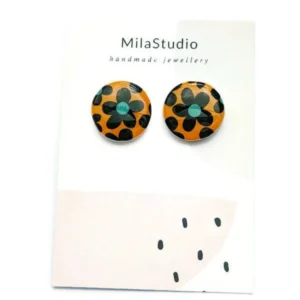 Flower studs with a black background